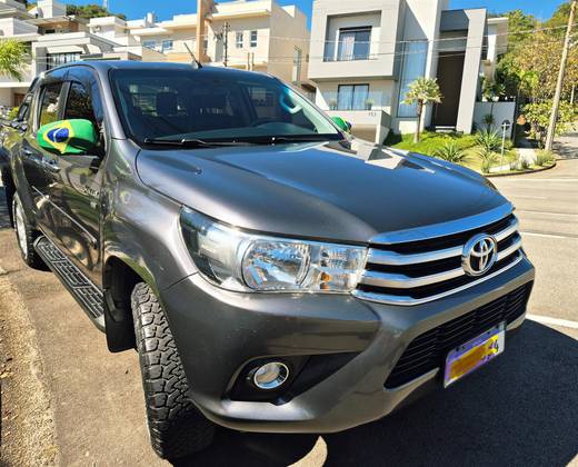 TOYOTA HILUX 2.7 SRV 4X2 CD 16V FLEX 4P AUTOMÁTICO TOYOTA HILUX 2.7 SRV 4X2 CD 16V FLEX 4P AUTOMÁTICO
